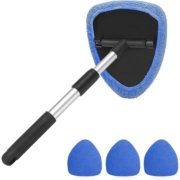 Windshield Cleaning Tool with Extendable Handle and Pads