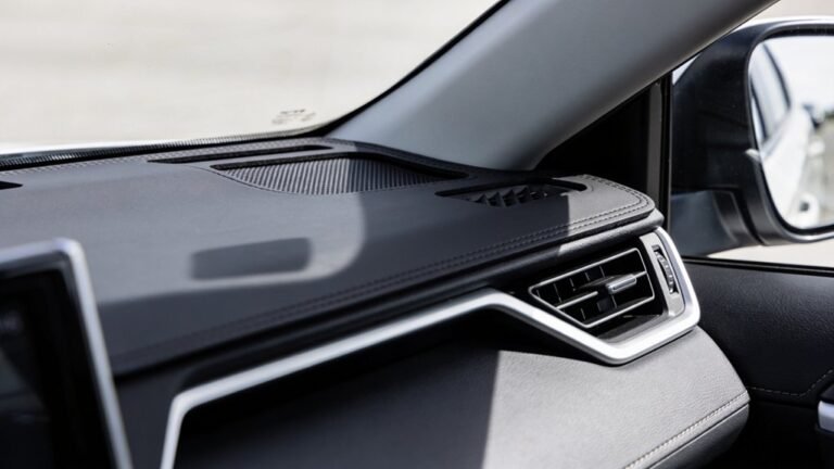 2018 rav4 le dash covers
